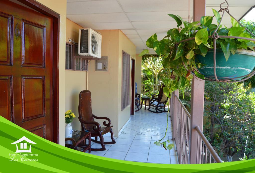 Hotel Y Apartments Los Cisneros Managua Exterior photo