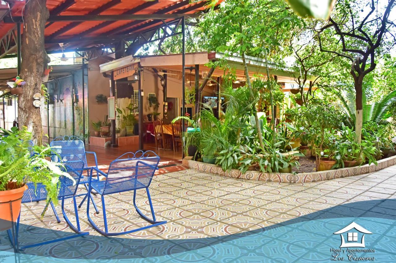 Hotel Y Apartments Los Cisneros Managua Exterior photo